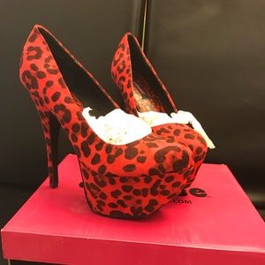 Red Leopard Pumps